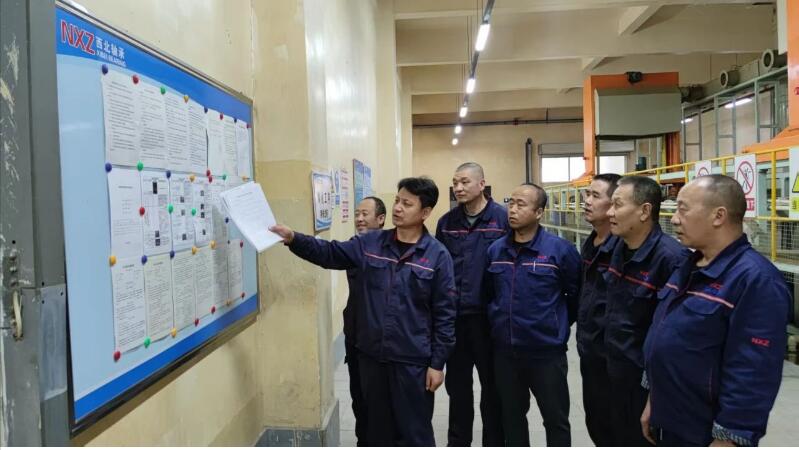 西北軸承鐵路車間“精管理、強(qiáng)技能、固根基”,用創(chuàng)新驅(qū)動(dòng)品質(zhì)升級(jí) 西北軸承鐵路車間“精管理、強(qiáng)技能、固根基”,用創(chuàng)新驅(qū)動(dòng)品質(zhì)升級(jí)